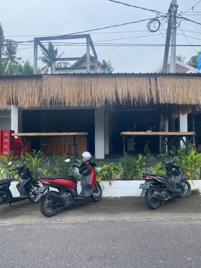 Paca'S Reggae Bar & Hostel Ambat Exterior foto
